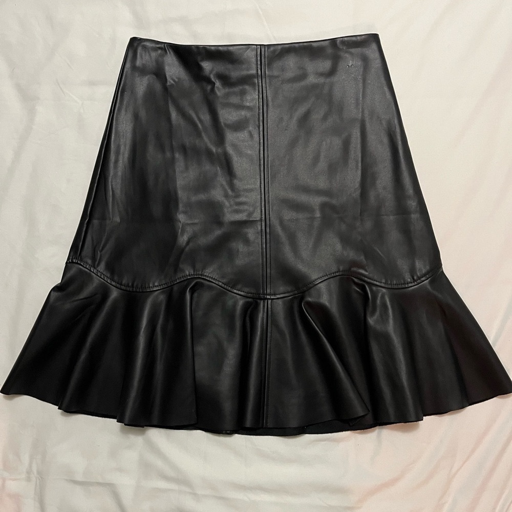 Ann Taylor loft - Leather Ruffled Mini Skirt